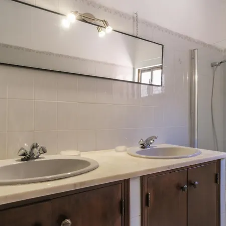 Telo Villa *